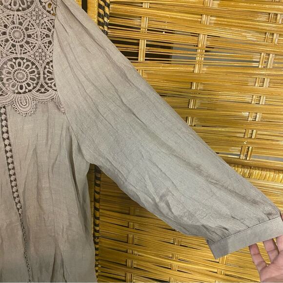 Fig and Flower Gray Embroidered Cuffed Sleeve Blouse XL boho peasant cottagecore - Picture 4 of 9